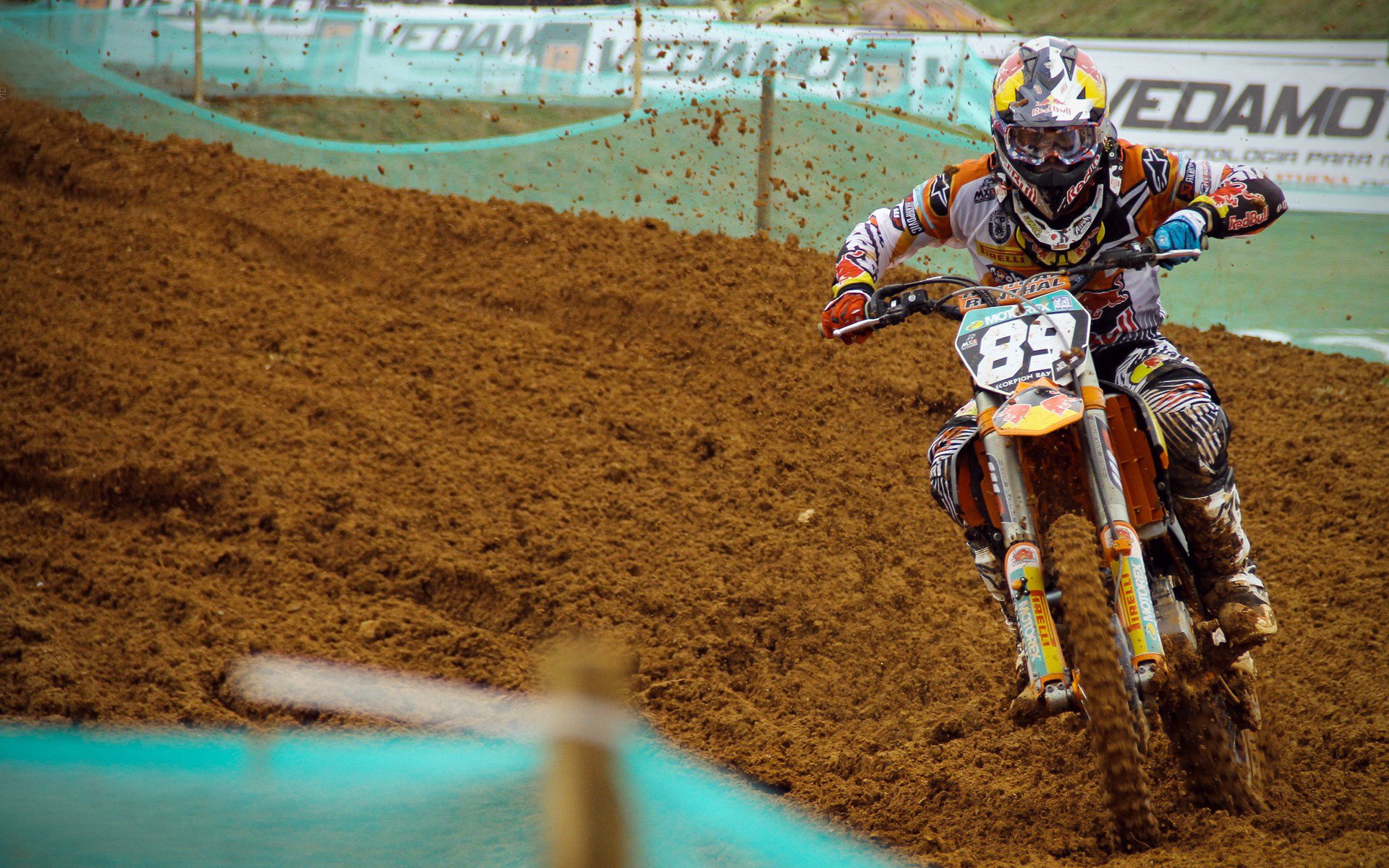 皮特·斯图斯：作为防线核心，牢牢把控比赛节奏，皮斯特耶