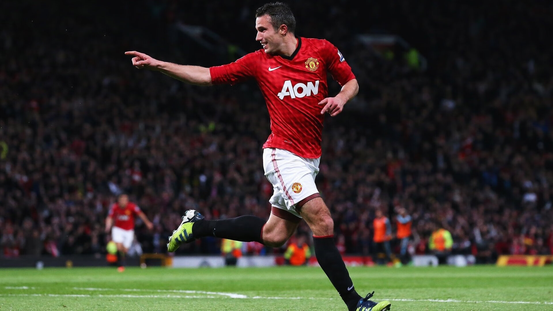 国足比赛战术执行力提升，国足阵容战术